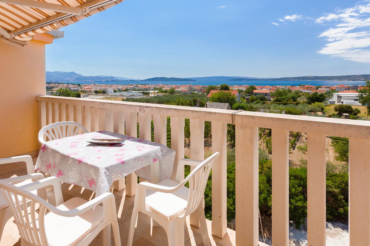 Villa Rosa Kastela Exterior photo